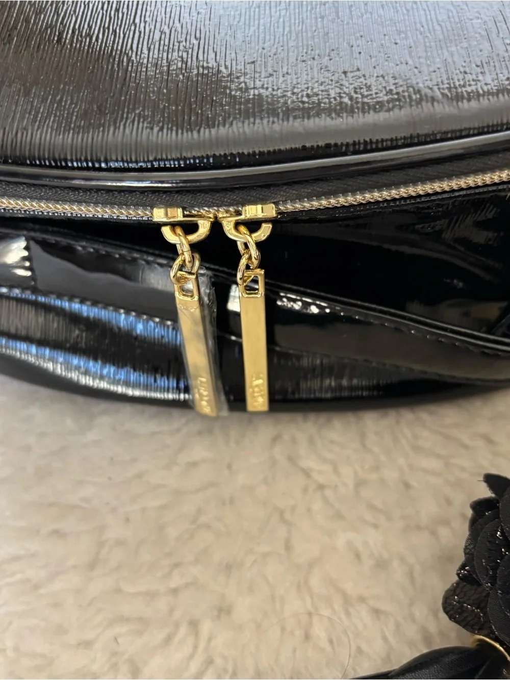 Lanncome Faux Black Patent Cosmetic Case with Tassel Travel Bag
